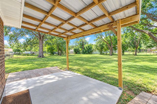 16746 Main Street, Splendora, TX 77372