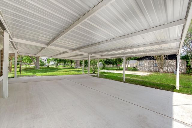 16746 Main Street, Splendora, TX 77372