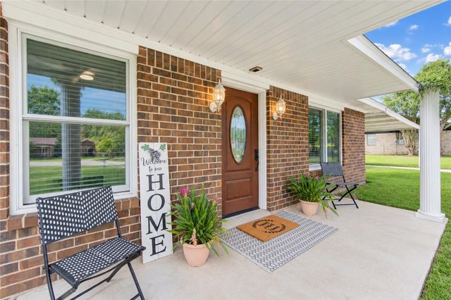 16746 Main Street, Splendora, TX 77372