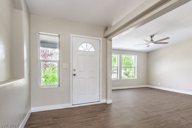 471 Megan Avenue, Pahrump, NV 89060