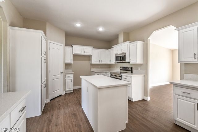 471 Megan Avenue, Pahrump, NV 89060