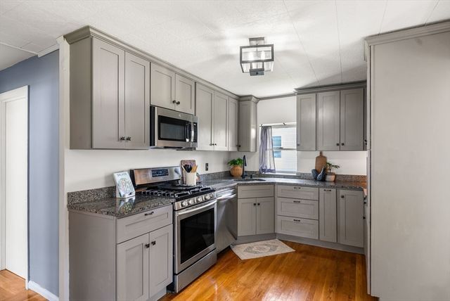 18 Kiely Rd, Dedham, MA 02026