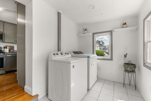 18 Kiely Rd, Dedham, MA 02026