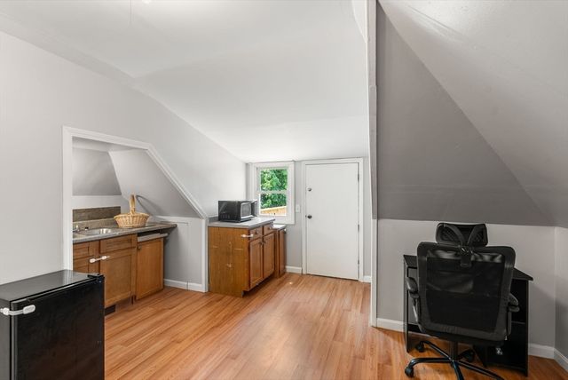 18 Kiely Rd, Dedham, MA 02026