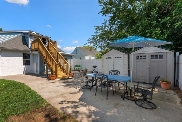 18 Kiely Rd, Dedham, MA 02026