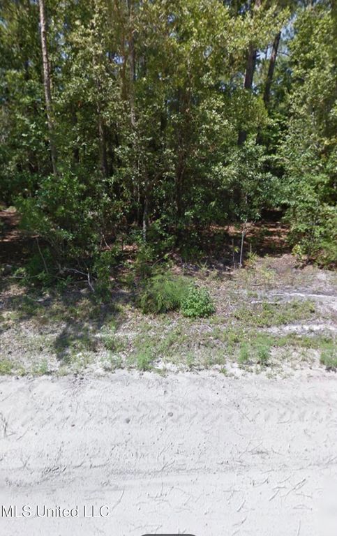 Lot 2610 Bay Street, Ocean Springs, MS 39564