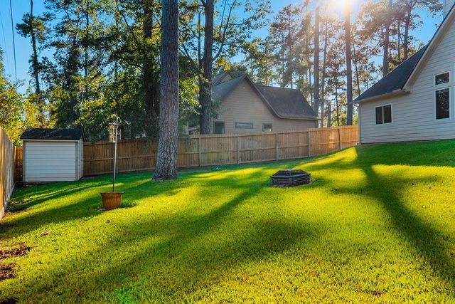 15678 Corinthian Way, Willis, TX 77318