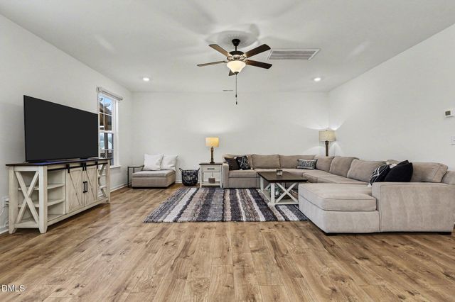 145 Mcfarlin Circle, Youngsville, NC 27596