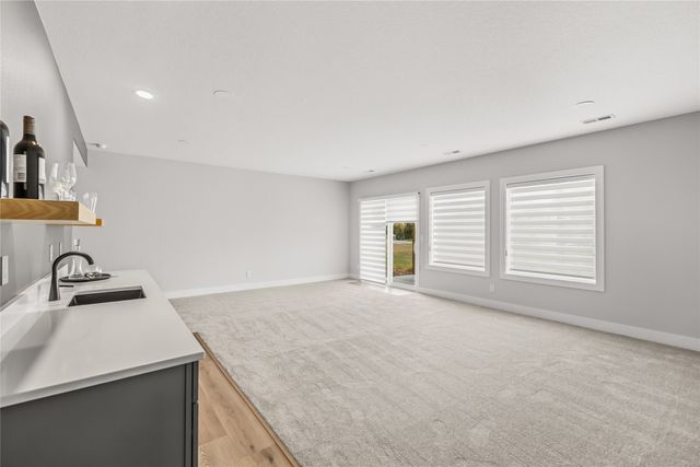 932 Roosevelt Street, Polk City, IA 50226