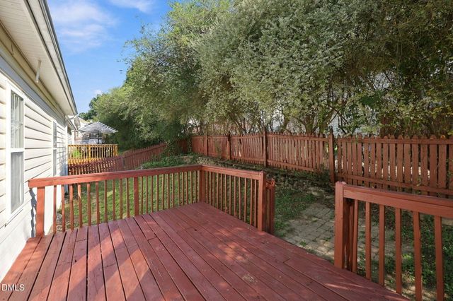 5320 Sahalee Way, Raleigh, NC 27604