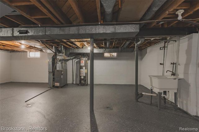 460 Nevada Avenue, Pontiac, MI 48341