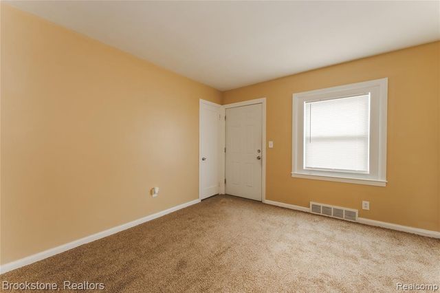 460 Nevada Avenue, Pontiac, MI 48341