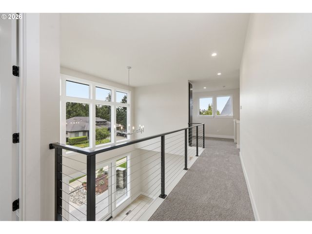 3412 SUMMIT SKY Blvd, Eugene, OR 97405