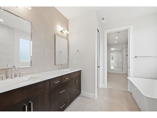 3412 SUMMIT SKY Blvd, Eugene, OR 97405