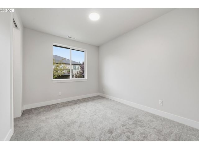 3412 SUMMIT SKY Blvd, Eugene, OR 97405