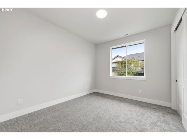 3412 SUMMIT SKY Blvd, Eugene, OR 97405