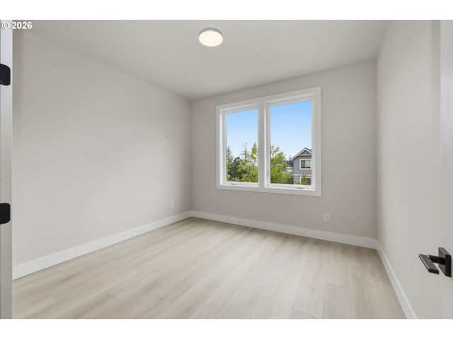 3412 SUMMIT SKY Blvd, Eugene, OR 97405