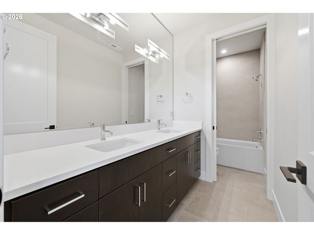 3412 SUMMIT SKY Blvd, Eugene, OR 97405
