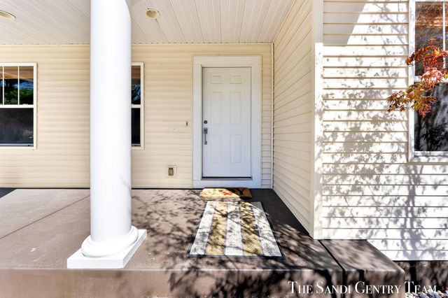 5468 W Samantha Lane, Twin Lake, MI 49457