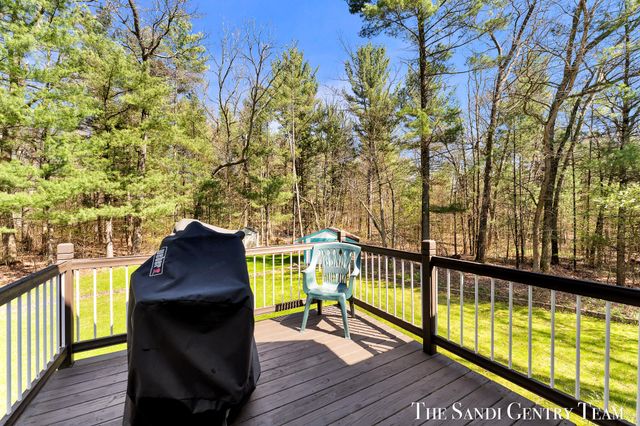 5468 W Samantha Lane, Twin Lake, MI 49457