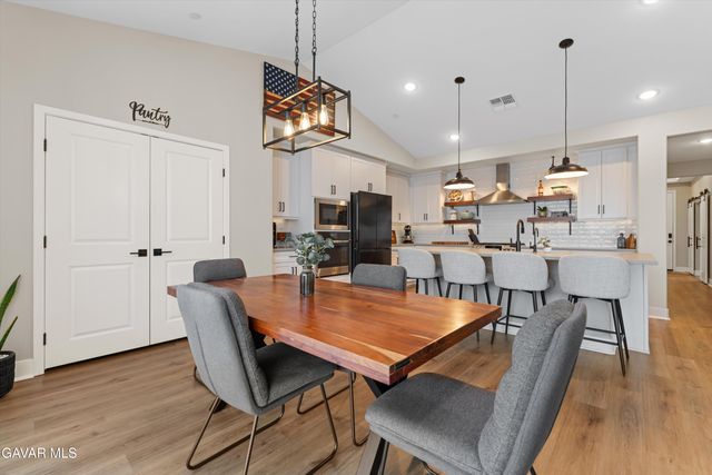 221 Cassano Drive, Tehachapi, CA 93561