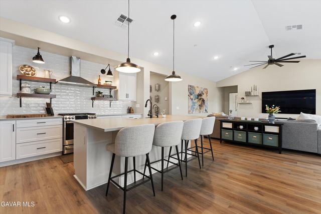 221 Cassano Drive, Tehachapi, CA 93561