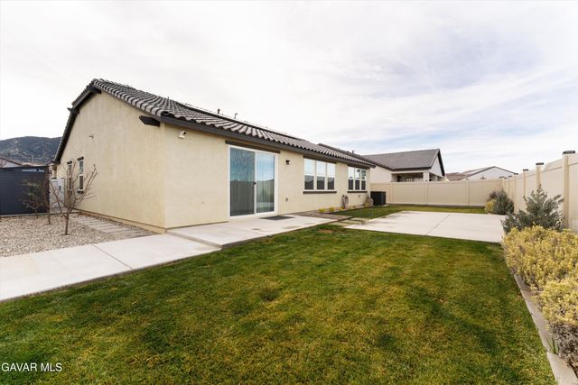 221 Cassano Drive, Tehachapi, CA 93561