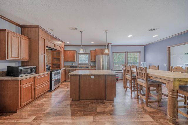 18227 Pin Oak Street, Rosharon, TX 77583