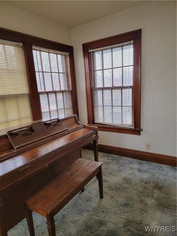 1314 Norwood Avenue, Niagara Falls, NY 14305