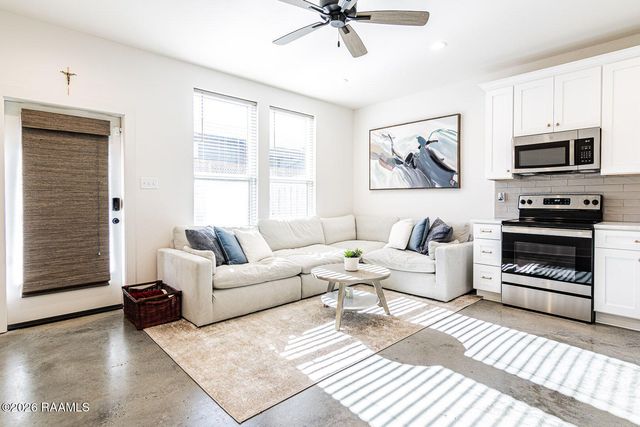 511 Highland Park Lane, Lafayette, LA 70508