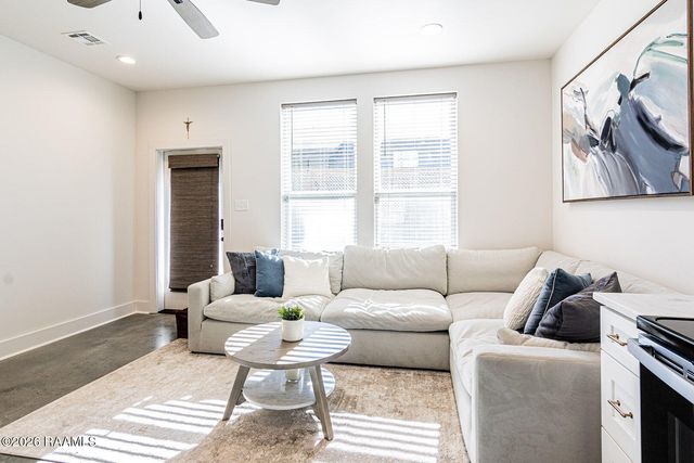 511 Highland Park Lane, Lafayette, LA 70508