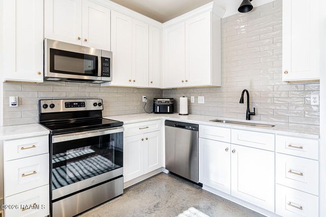 511 Highland Park Lane, Lafayette, LA 70508