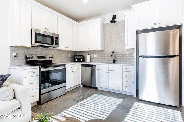 511 Highland Park Lane, Lafayette, LA 70508