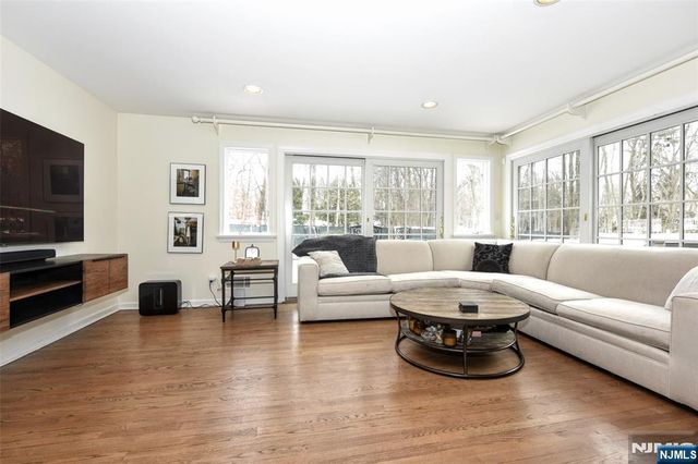 30 Chestnut Ridge Road, Saddle River, NJ 07458