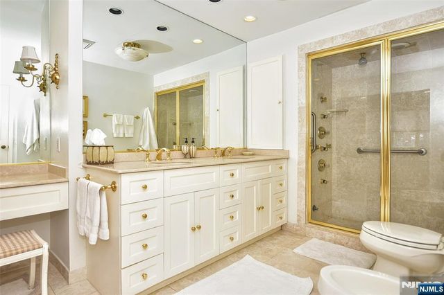 30 Chestnut Ridge Road, Saddle River, NJ 07458