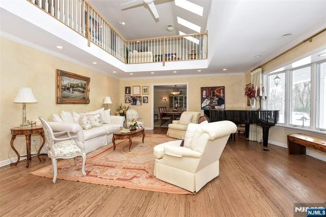 30 Chestnut Ridge Road, Saddle River, NJ 07458