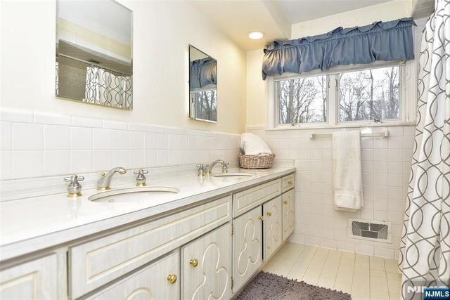 30 Chestnut Ridge Road, Saddle River, NJ 07458