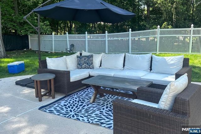 30 Chestnut Ridge Road, Saddle River, NJ 07458