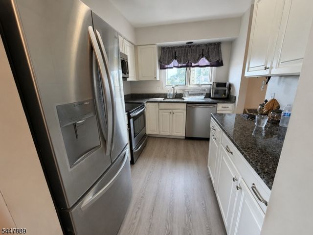 680 Union Ave E6, Belleville Twp., NJ 07109