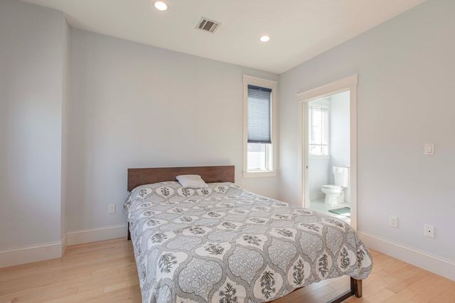 37 Bacon Street 37, Watertown, MA 02472