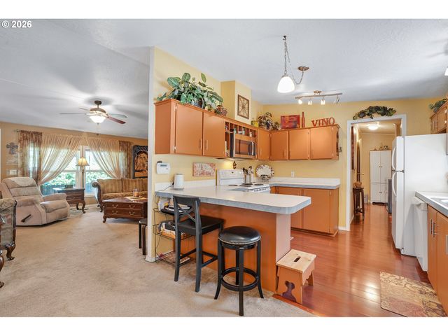 13249 Se SCHILLER St, Portland, OR 97236