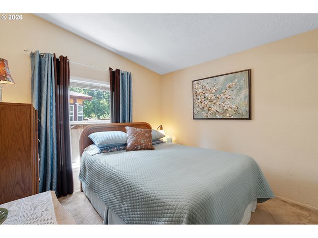 13249 Se SCHILLER St, Portland, OR 97236