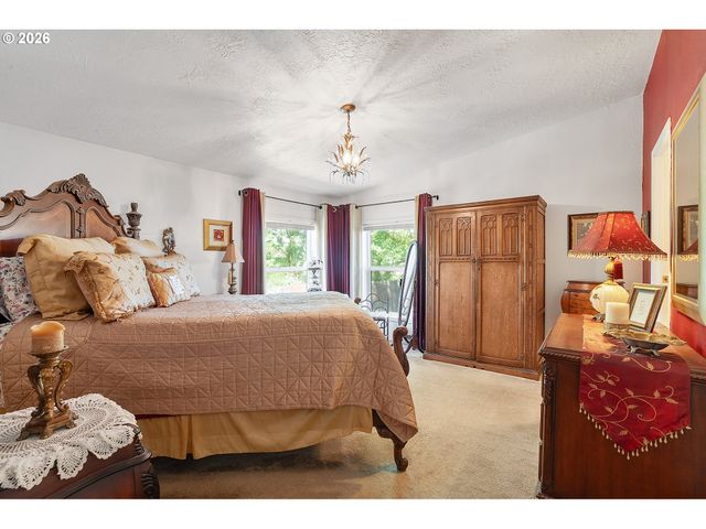 13249 Se SCHILLER St, Portland, OR 97236