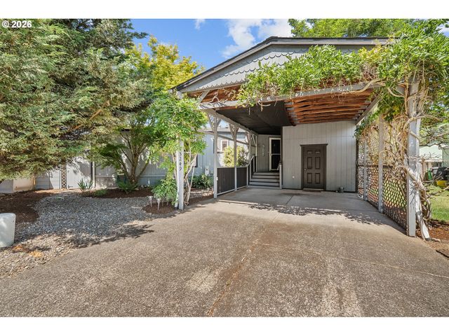 13249 Se SCHILLER St, Portland, OR 97236