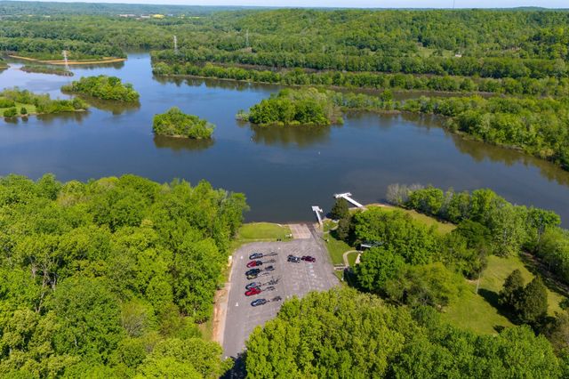 118 Colson Rd, Dover, TN 37058