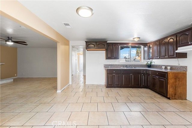 1252 E Avenue R6, Palmdale, CA 93550