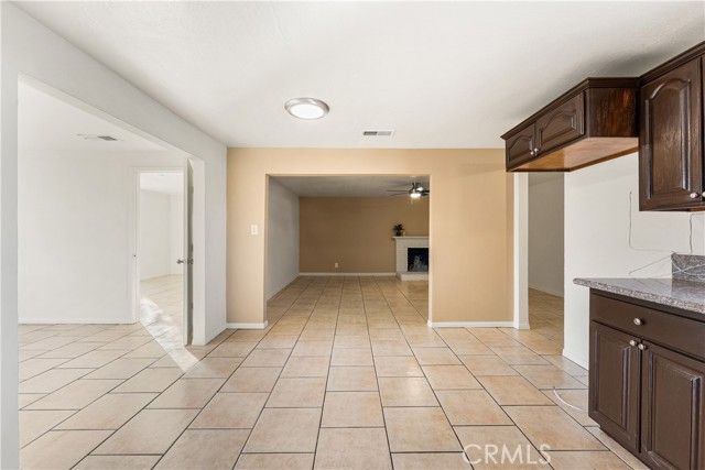 1252 E Avenue R6, Palmdale, CA 93550