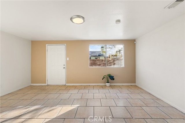1252 E Avenue R6, Palmdale, CA 93550