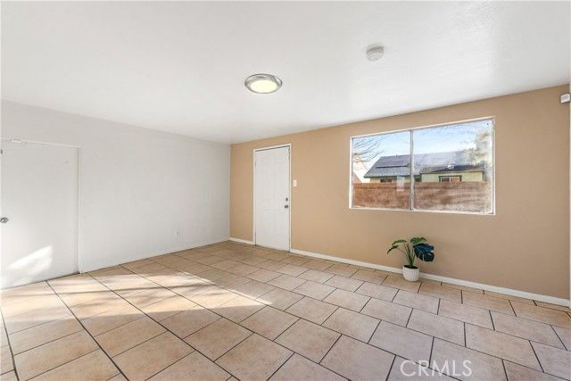 1252 E Avenue R6, Palmdale, CA 93550