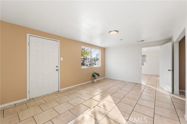 1252 E Avenue R6, Palmdale, CA 93550